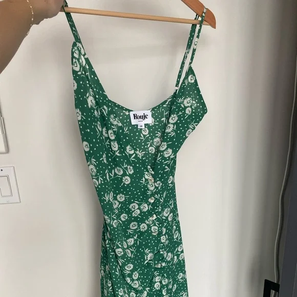 green emerald velvet dress Sun-imperial